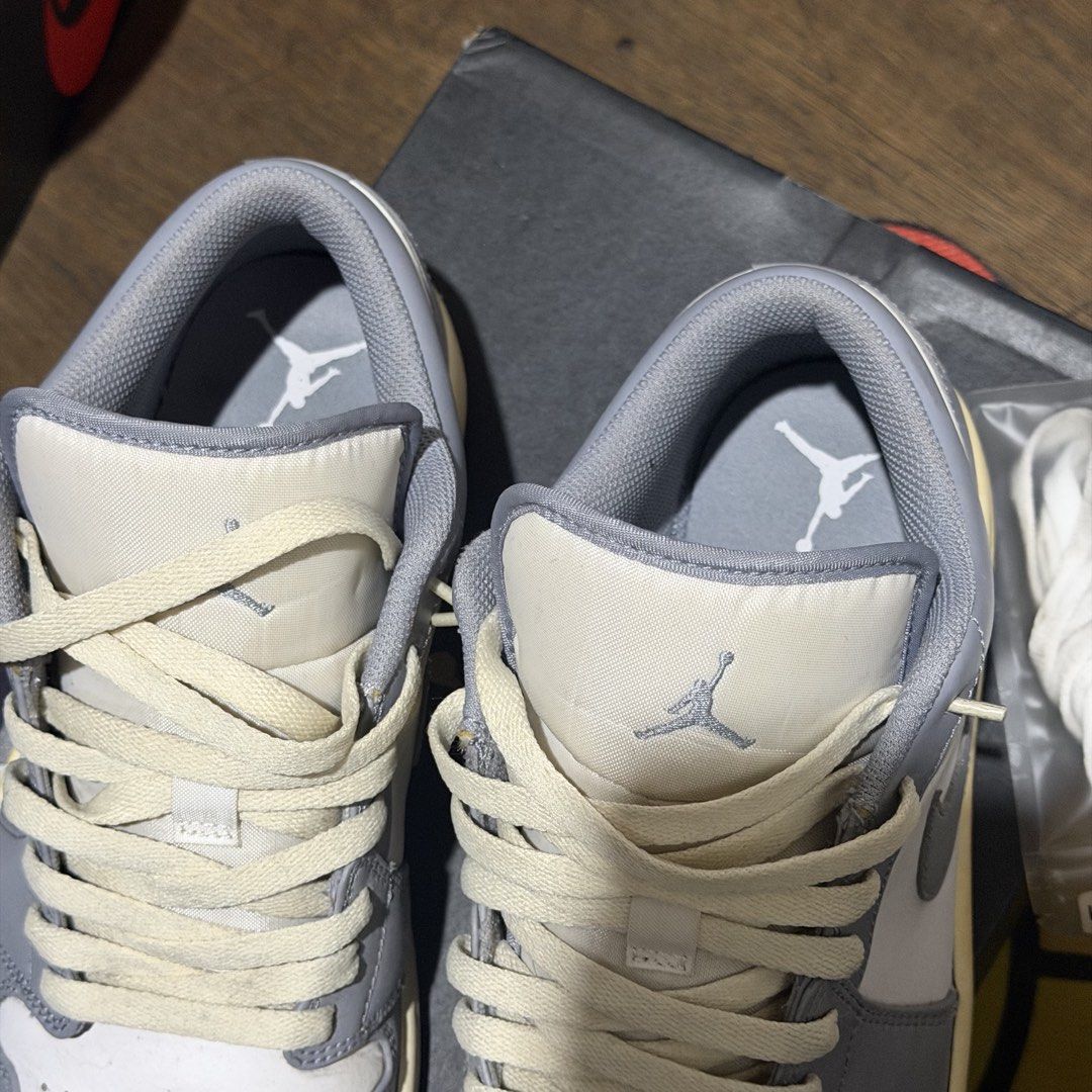 Jordan 1 Vintage Grey (Category: Casual Shoes) located in Quezon City. Submitted by mattyyyyyyy (Listing ID 1471180371, Image 2). Description: complete with box and extra laces size 11 1995 only qc sm north.