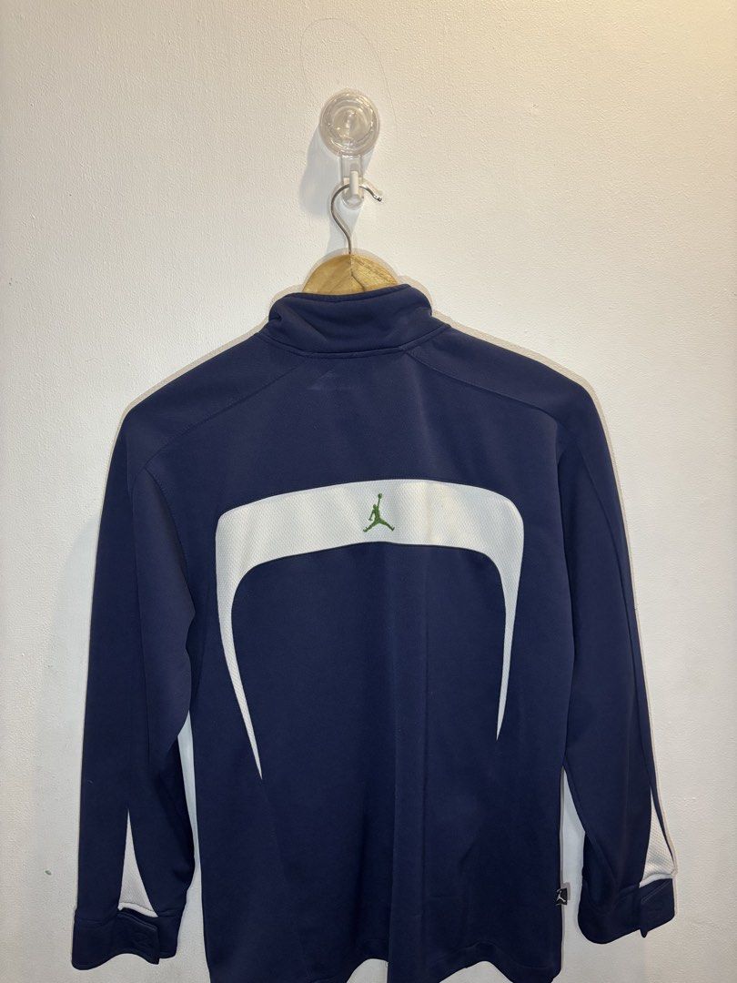 JORDAN 4 JACKET VINTAGE (Category: Coats, Jackets and Outerwear) located in Makati City. Submitted by sweetfitforyouph1200 (Listing ID 1471257051, Image 2). Description: Jordan jacket Jordan 4 design Y2k.