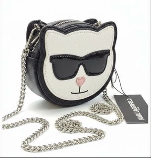(Category: ) located in . Submitted by beckyshop2024 (Listing ID 1471281600, Image 1). Description: .