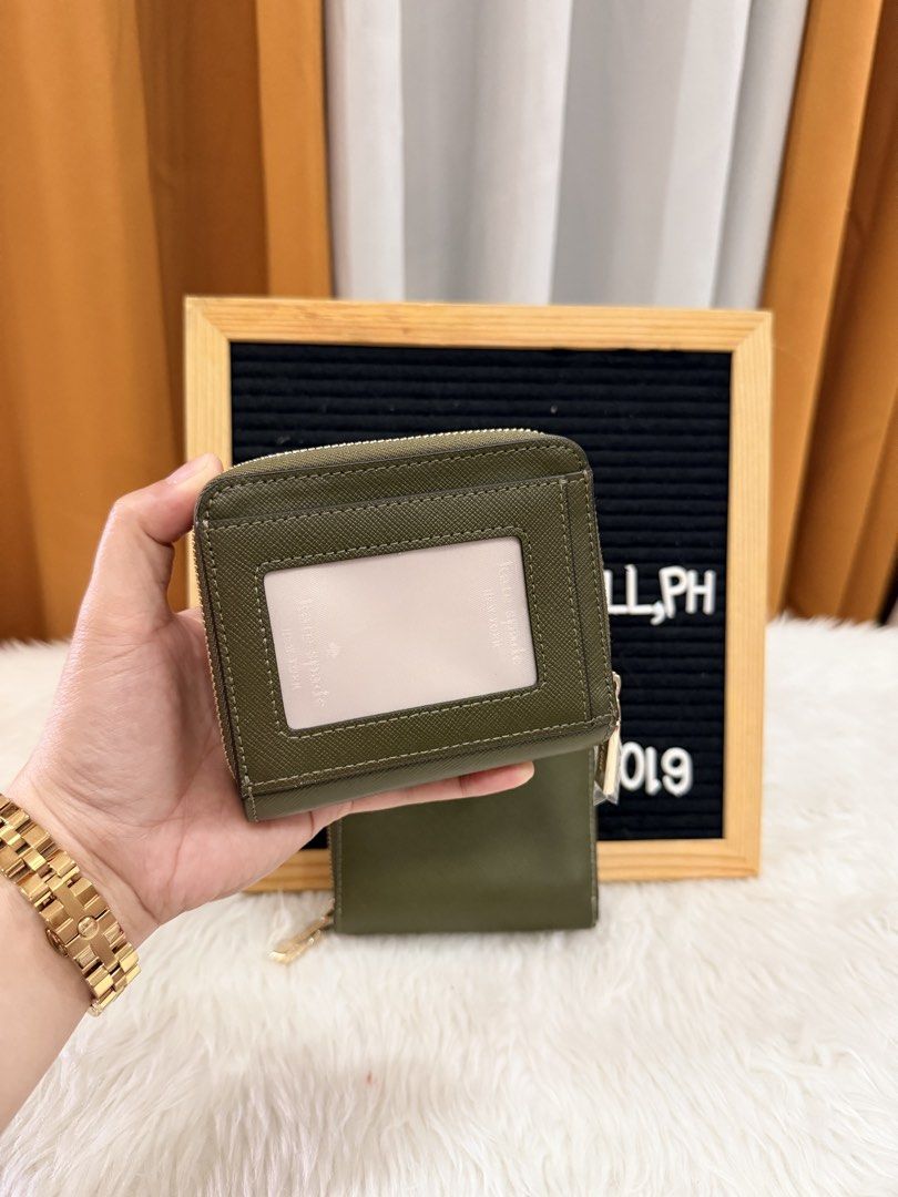 Kate spade (Category: Wallets & Card holders) located in Masantol. Submitted by 365thingstosell.ph (Listing ID 1471233527, Image 3). Description: This color is up onsale🫶🏻 2,200 + sf All items are 💯Original and Brandnew Some items are no inclusions thus selling super low‼️ Ano po inclusion? Walang tag? Carecard, Etc… What you see is what you get, actual photo posted and Onhand items ready to ship. If you want full inclusions like mall or store