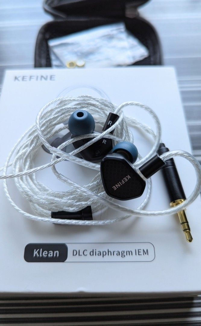 KEFINE Klean IEM earphones (Category: Earphones) located in Manila. Submitted by mst.08 (Listing ID 1471130435, Image 1). Description: almost complete (stock eartips missing) issue: oxidation on the black nozzles (silver ones still look pristine) buyer handles shipping and fees mode of payment: gcash only .