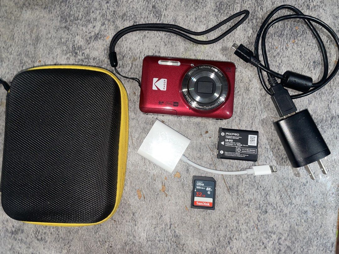 Kodak Pixpro FZ55 (Red) Complete Bundle 📸 (Category: Cameras) located in Manila. Submitted by yujinazcz (Listing ID 1471269393, Image 1). Description: Kodak Pixpro FZ55 (Red) Complete Bundle 📸 Selling my red Kodak Pixpro FZ55. Ready to use, perfect for everyday point-and-shoot photography! Condition: 100% working, NO ISSUES. RFS: Need funds. 📦 Inclusions (Everything shown in picture): * Kodak Pixpro FZ55 Digital Camera (Red) with hand strap at