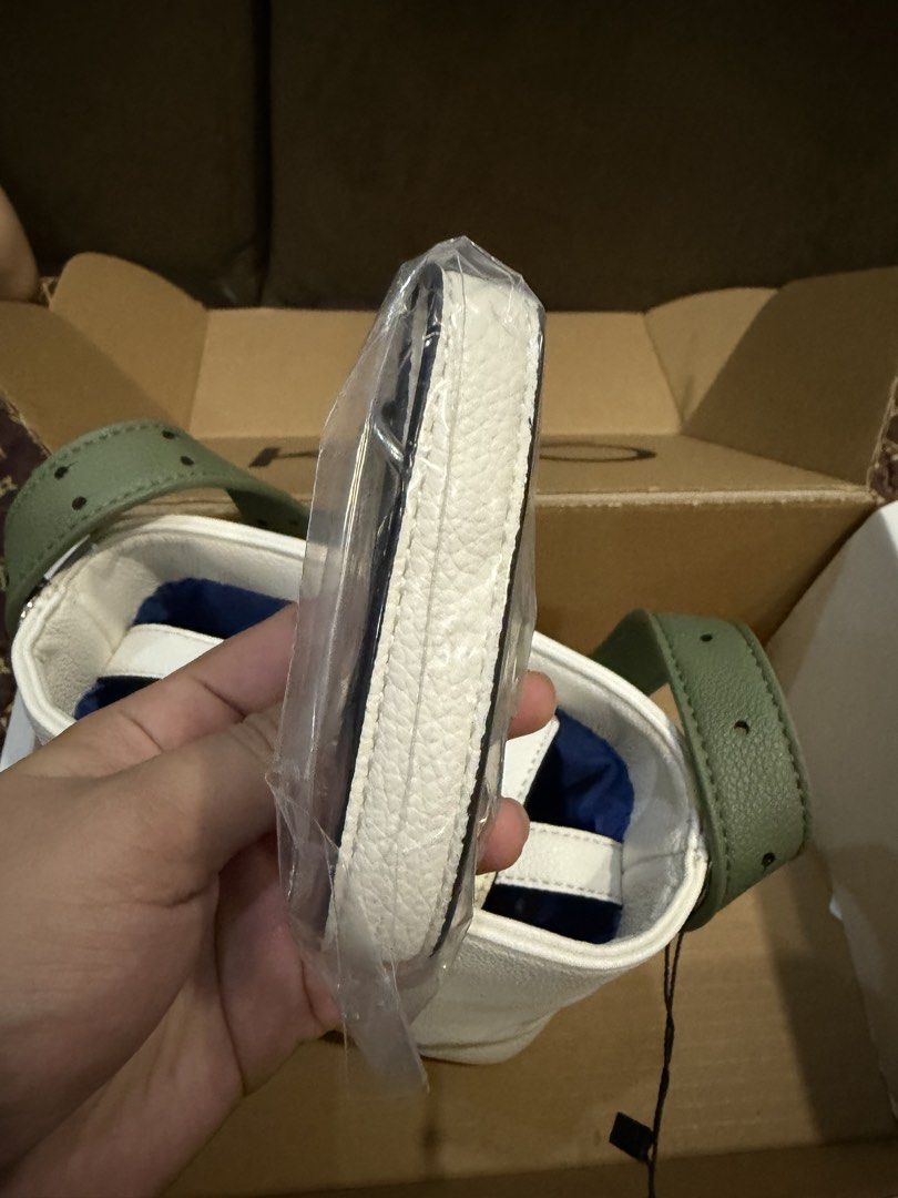 KYŌ White and Green Bucket Bag (Category: Shoulder Bags) located in Cainta. Submitted by madmaaax (Listing ID 1471228114, Image 2). Description: - Brand: KYŌ - Color: White with green shoulder strap and blue inner lining - Closure: Magnetic snap on inner flap - Condition: Brand new with tag still attached - Inclusions: Original branded box included .