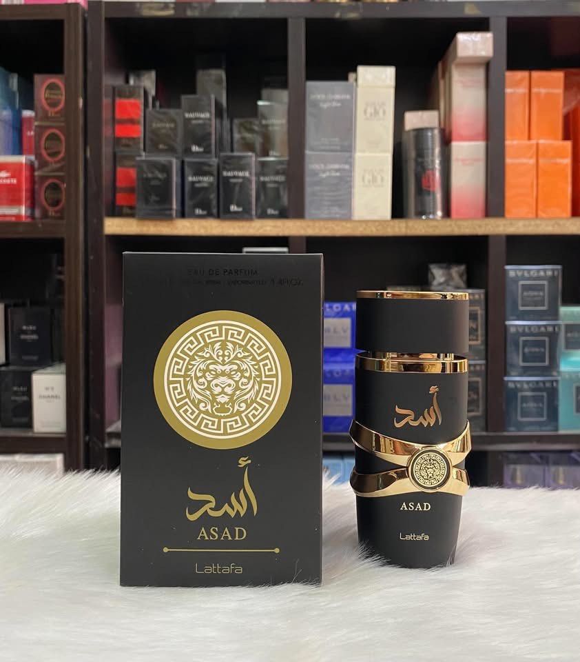 Lattafa Asad Zanzibar Eau De Parfum 100ml (Category: Fragrance & Deodorants) located in Taguig. Submitted by aizonlineshopph (Listing ID 1471207932, Image 2). Description: - Authentic Lattafa Asad Zanzibar Eau de Parfum, 100ml - Fresh woody and aquatic scent profile, ideal for everyday use - Striking vibrant blue packaging with the iconic lion crest motif on box and flacon - Detailed with stylish silver-tone hardware - Brand new, unopened box in 