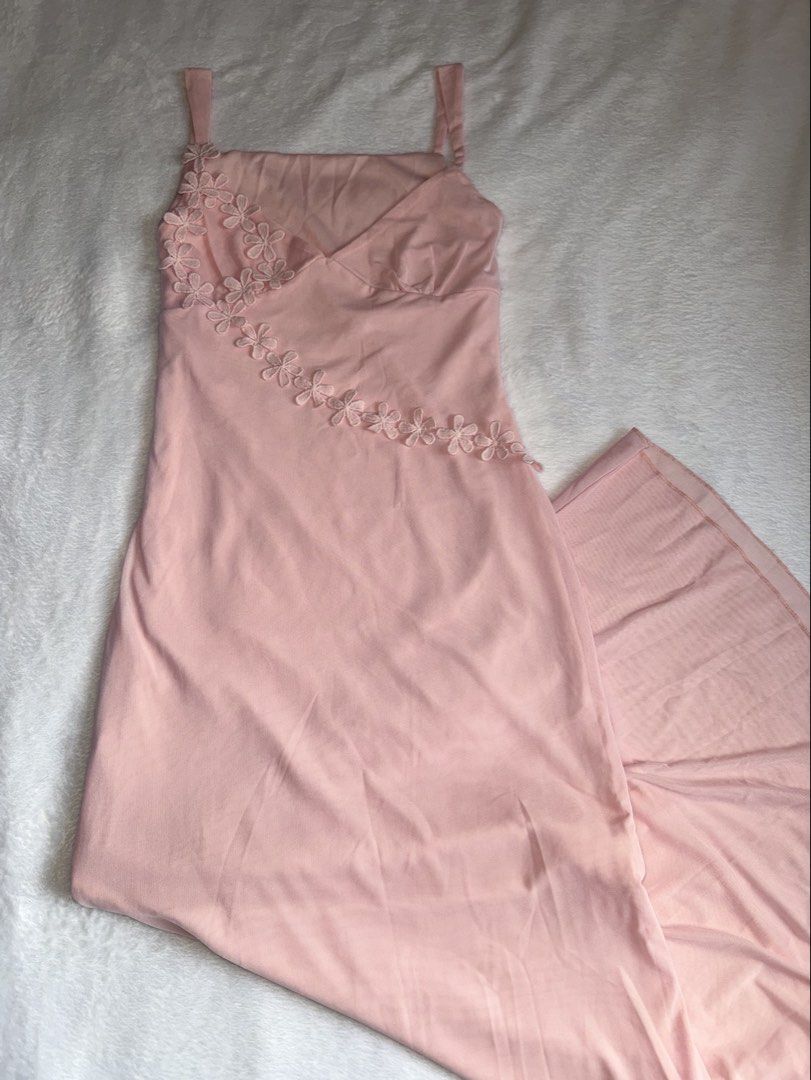 Long floral mesh dress (Category: Evening dresses & gowns) located in Manila. Submitted by closetbylex_ (Listing ID 1471191745, Image 1). Description: Twice used! Fit to xs-s.