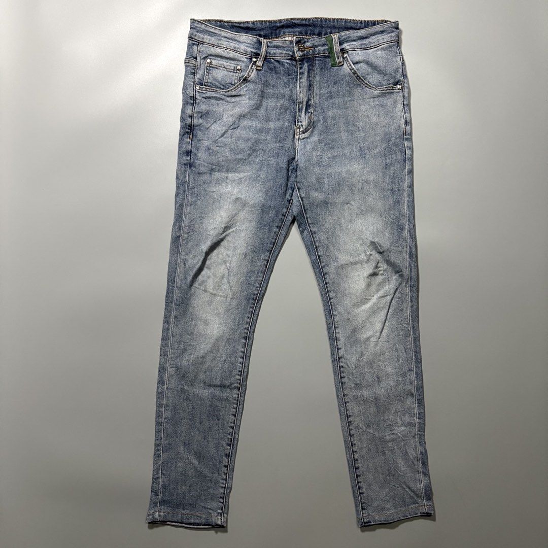 Louis Vuitton Jeans (Category: Luxury Apparel) located in Tayabas. Submitted by tayabaskartell (Listing ID 1471125553, Image 2). Description: .