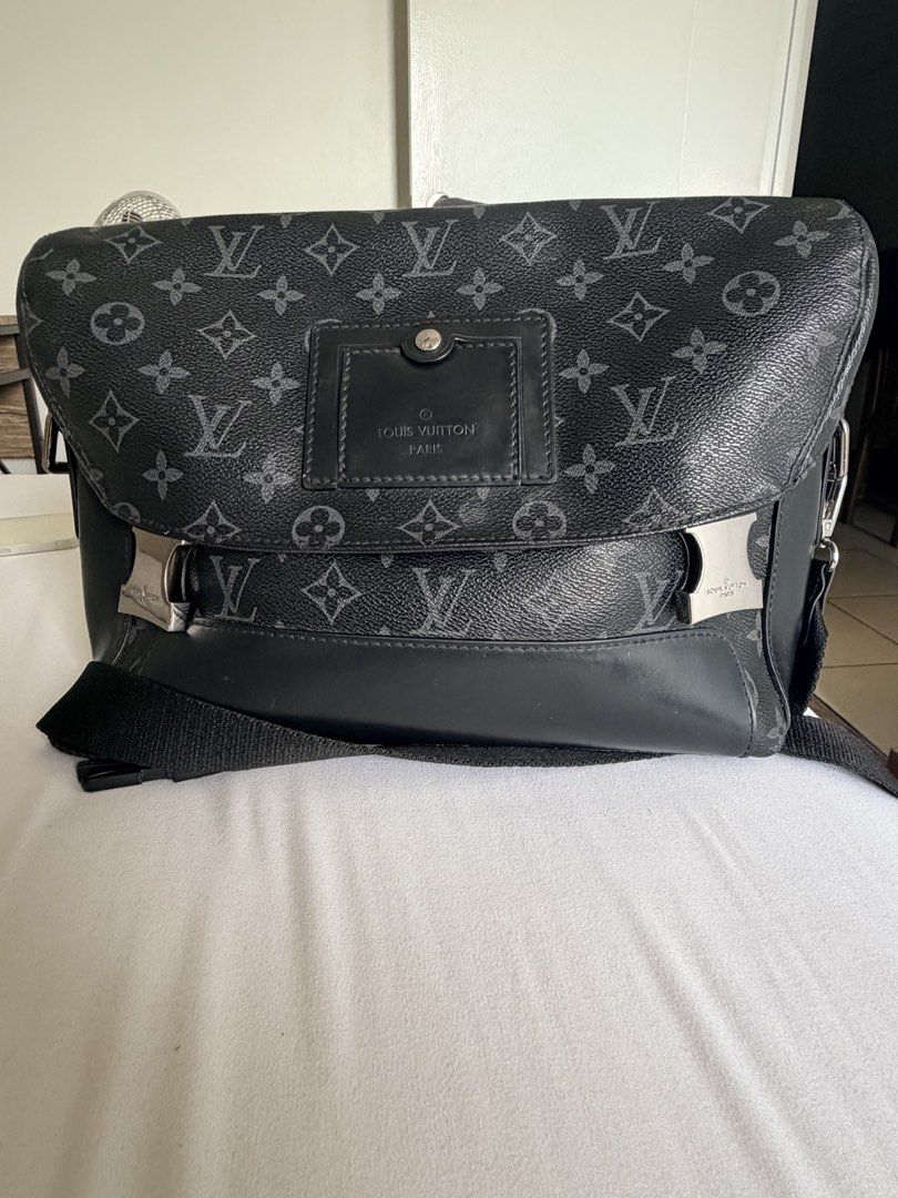 Louis Vuitton Monogram Eclipse Messenger Bag Defile Homme 2016 (Category: Luxury Bags & Wallets) located in Paranaque City. Submitted by kimkurtt (Listing ID 1471131505, Image 1). Description: -Louis Vuitton Messenger Bag from the Automne-Hiver 2016 men's runway collection - Crafted from dark Monogram Eclipse canvas with sleek black leather trim - Silver-tone hardware featuring custom clasps and engraved zipper pulls - Spacious main compartment w