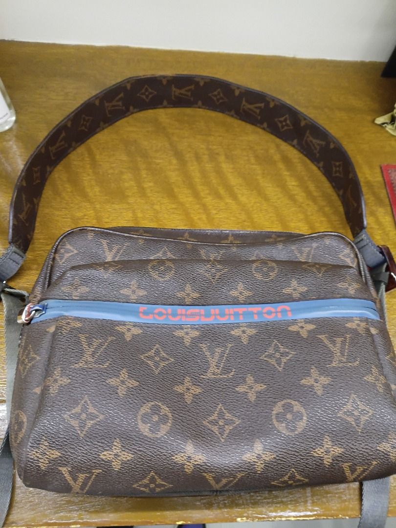 Louis Vuitton Monogram Messenger Bag (Category: Luxury Bags & Wallets) located in Caloocan City. Submitted by harrypotter0215 (Listing ID 1471223492, Image 2). Description: - Authentic Louis Vuitton Monogram Canvas Crossbody Bag - Classic brown monogram pattern with a chic messenger style - Eye-catching front zip pocket with blue trim and red lettering - Comfortable, adjustable canvas shoulder strap - Multiple compartments for easy organization o