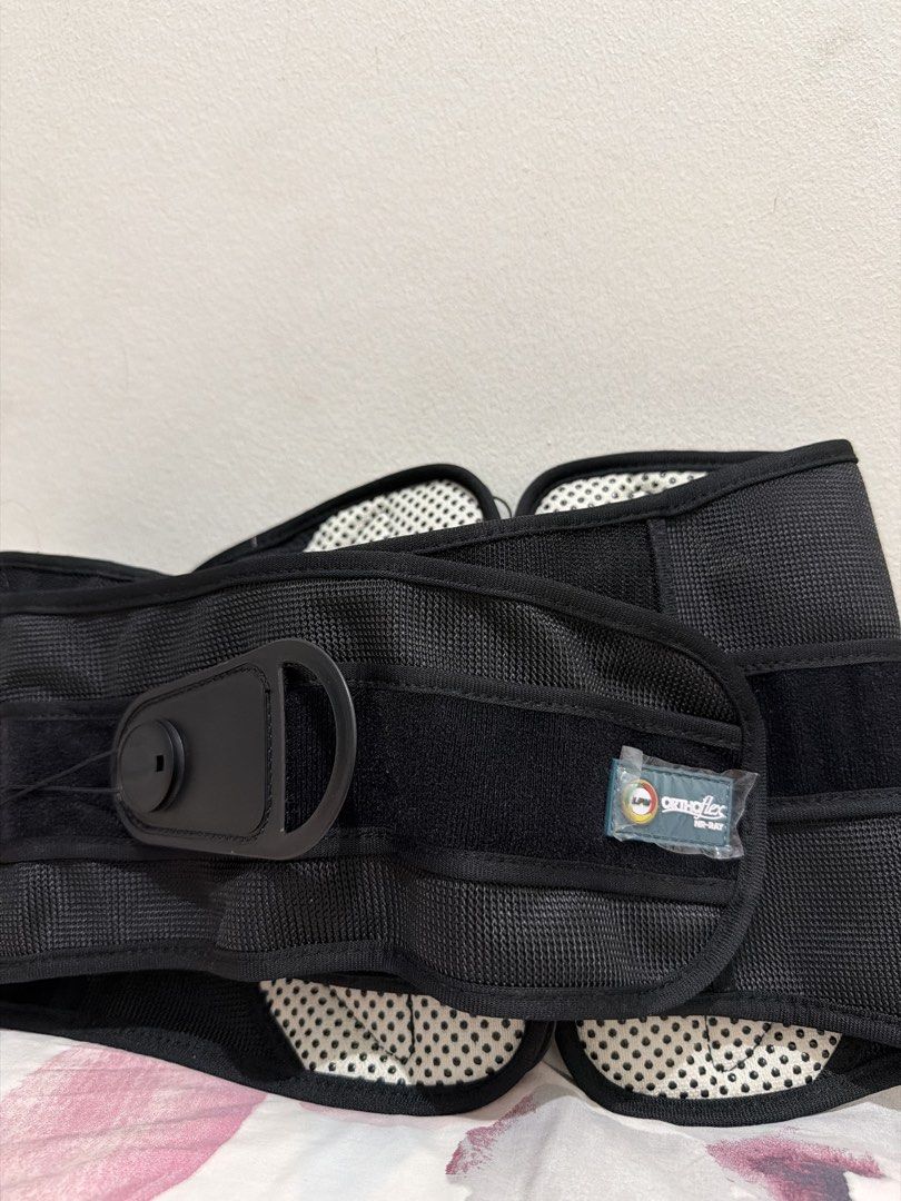 LPM Orthoflex NR-Ray Pulley Back Brace (Category: Braces, Support & Protection) located in Pasay City. Submitted by petiteprelovecloset (Listing ID 1471281556, Image 3). Description: - Authentic LPM Orthoflex NR-Ray pulley back brace, comes with original box - Pull-tab pulley system allows effortless compression adjustment - 5-in-1 support design with NR-ray fiber to improve blood circulation and relieve back pain - Low-profile, highly breathable