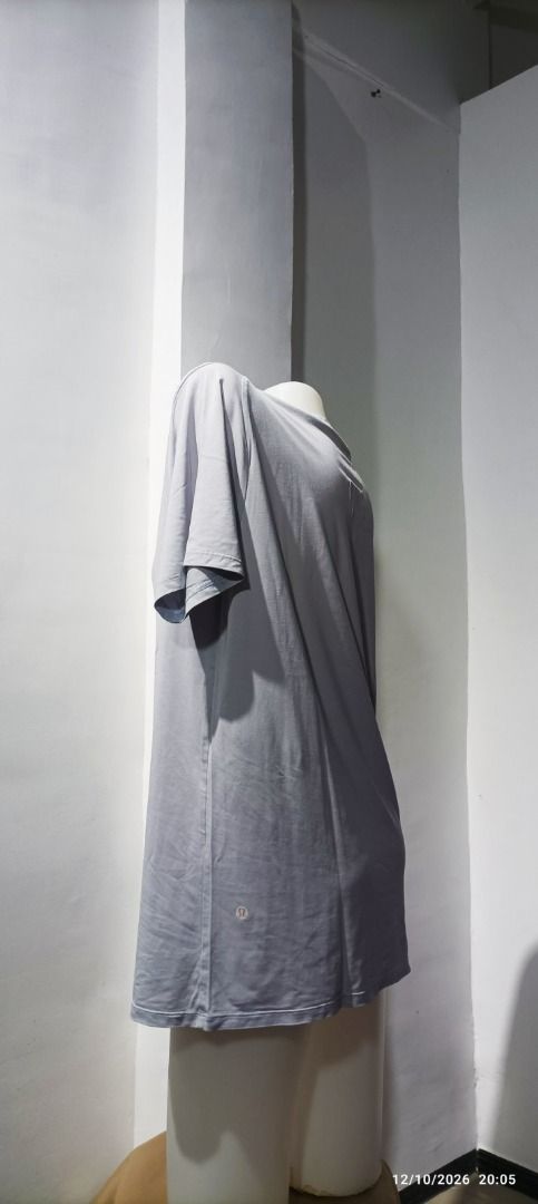 Lululemon Men (size M) Shirt (Category: Activewear) located in Calamba. Submitted by lulu.thrift.finds (Listing ID 1471253540, Image 3). Description: Lululemon Men Size M Shirt Chest: 40" Length: 28" No discount for single items. Can give a little discount for multiple-item purchases. Kindly check my store, selling all lulu :) First to pay basis Payment via GCash only Shipped thru Jnt within 2-3 days Free shipping for min 1.5k purchase Items will