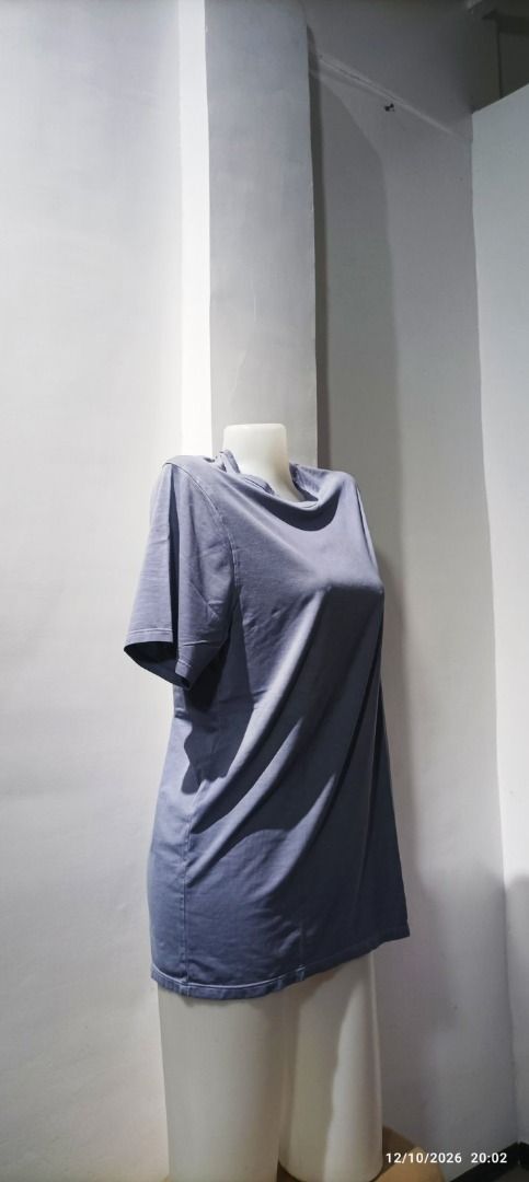 Lululemon Men (size M) Shirt (Category: Activewear) located in Calamba. Submitted by lulu.thrift.finds (Listing ID 1471253605, Image 2). Description: Lululemon Men Size M Shirt Chest: 38" Length: 28" No discount for single items. Can give a little discount for multiple-item purchases. Kindly check my store, selling all lulu :) First to pay basis Payment via GCash only Shipped thru Jnt within 2-3 days Free shipping for min 1.5k purchase Items will