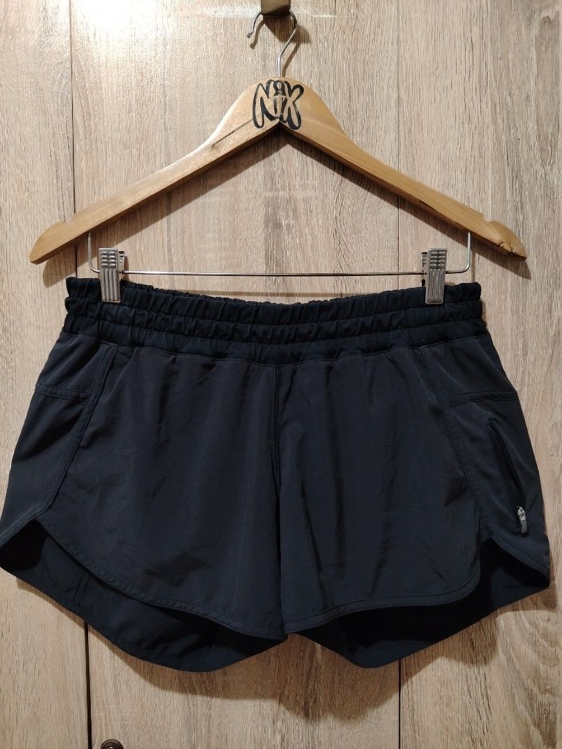 LULULEMON pristine attack the track (Category: Activewear) located in Plaridel. Submitted by orfdnix (Listing ID 1471228096, Image 3). Description: LULULEMON attack the track short Dot 8 Excellent condition Loc: bulacan.