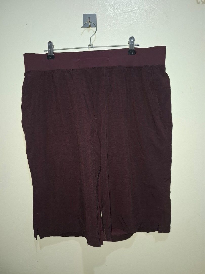 Lululemon size large (Category: Shorts) located in Tarlac. Submitted by christopher.24 (Listing ID 1471171570, Image 1). Description: excellent condition legit.