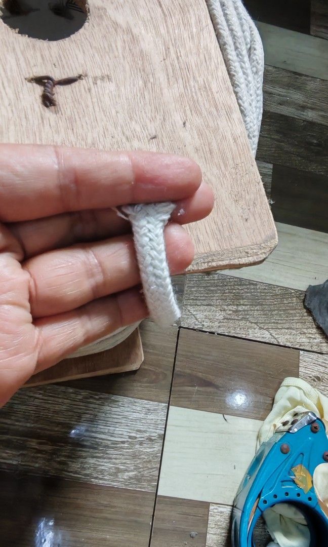 Macrame cotton cord (Category: Community) located in Quezon City. Submitted by plantcorner (Listing ID 1471255764, Image 2). Description: Take all napo 1200 konti lang nabawas ko,, pinangtali sa duyan ng baby, nagstop na kasi ako benta ng duyan. Binili ko siya nasa 2k plus ang rolyo.