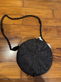 (Category: ) located in . Submitted by coclosets (Listing ID 1471200469, Image 1). Description: .