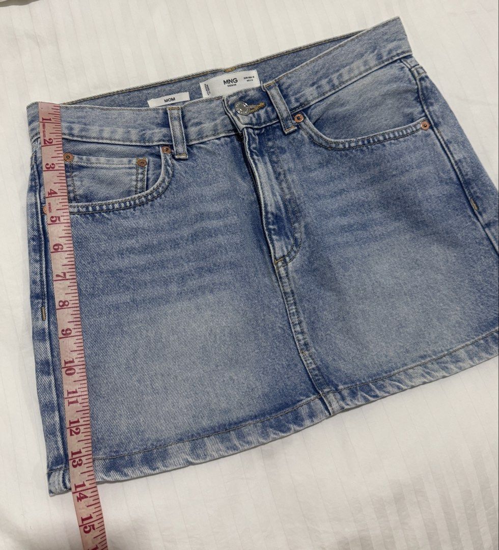 Mango Denim Mom Mini Skirt Light Wash (Category: Skirts) located in Manila. Submitted by ramoneybaloney (Listing ID 1471212481, Image 3). Description: Just bought this on Carousell but it’s too tight on my hips Hard denim, non stretch Measurements Waist - up to 30” Hips - up to 37” Length - 14”.