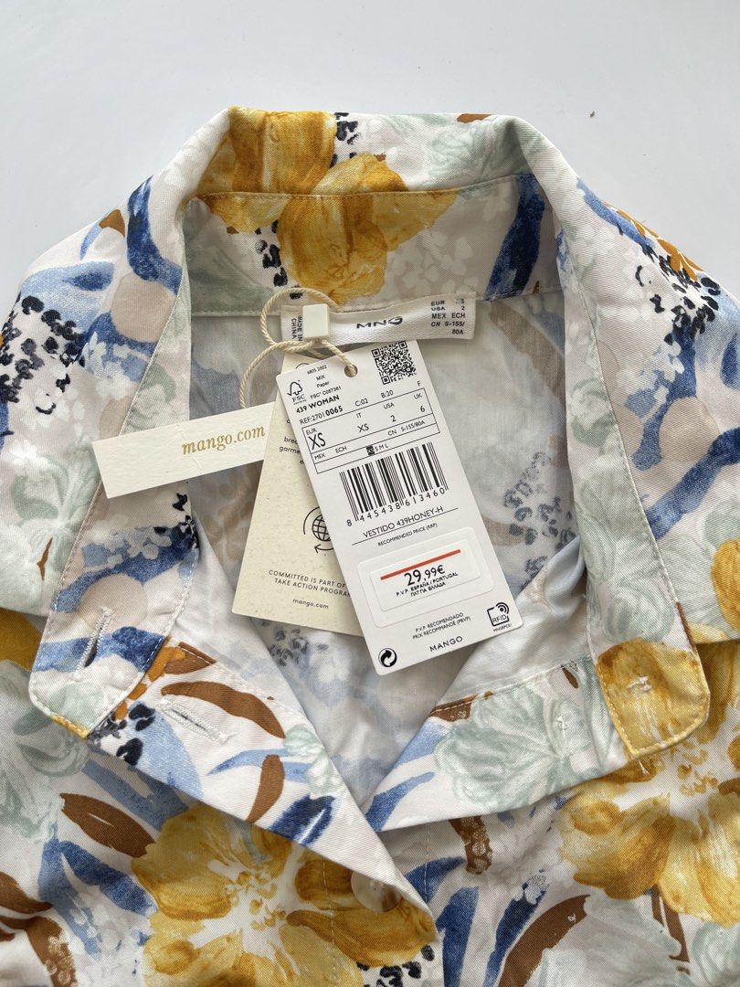 Mango Mini Collared Floral Dress (Category: Dresses) located in Bacolod City. Submitted by euniceclothing_coph (Listing ID 1471296153, Image 2). Description: Brand new w tag Size XS-Small Super comfy.