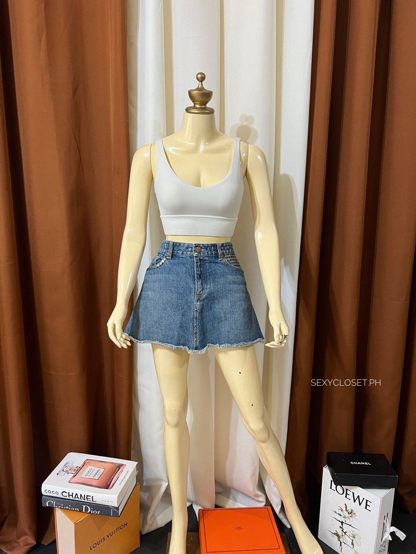 Marc Jacobs Denim Skirt Orig💯 (Category: Luxury Apparel) located in Cebu City. Submitted by sexyclosetph2.0 (Listing ID 1471185936, Image 1). Description: Orig💯 In great condition Color rate 10/10 Cool designs on the back with studs Fits small-med .