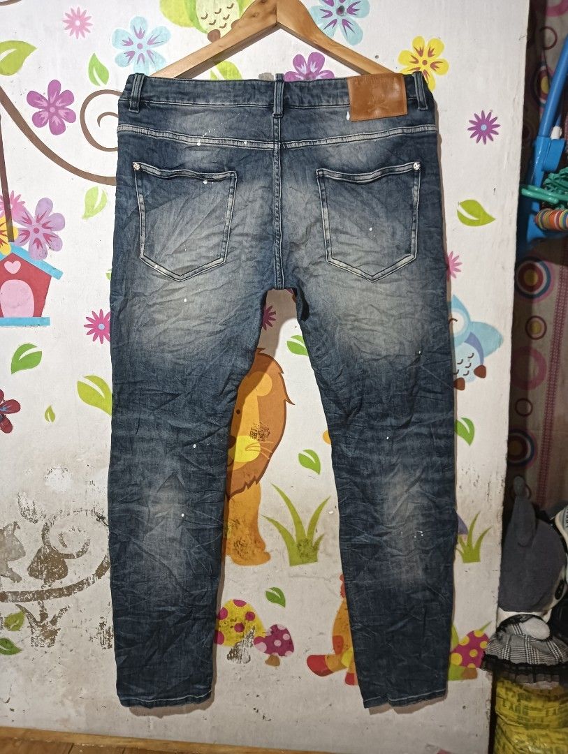 Mastermind Distressed Denim Jeans with Rhinestone Skull (Category: Jeans) located in Taguig. Submitted by dandanathriftshop (Listing ID 1471193773, Image 2). Description: FORSALE ‼️ MASTERMIND WORLD RHINESTONE PANTS EXCELLENT CONDITION NO ISSUE 34 ON TAG 34 WAIST ACTUAL 40.5 LENGTH 6.5 OPENING LEG DM 📥.