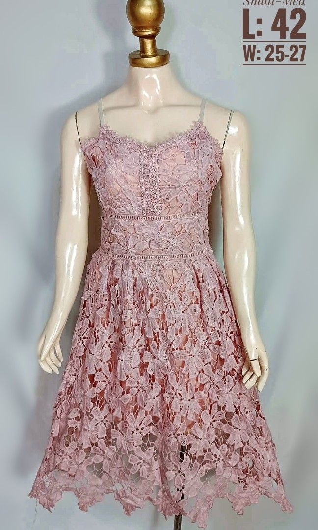 Maxi dress (Category: Dresses) located in Agdangan. Submitted by michelle.garcia (Listing ID 1471216620, Image 2). Description: maxi dress 200 up gcash flash/jnt.