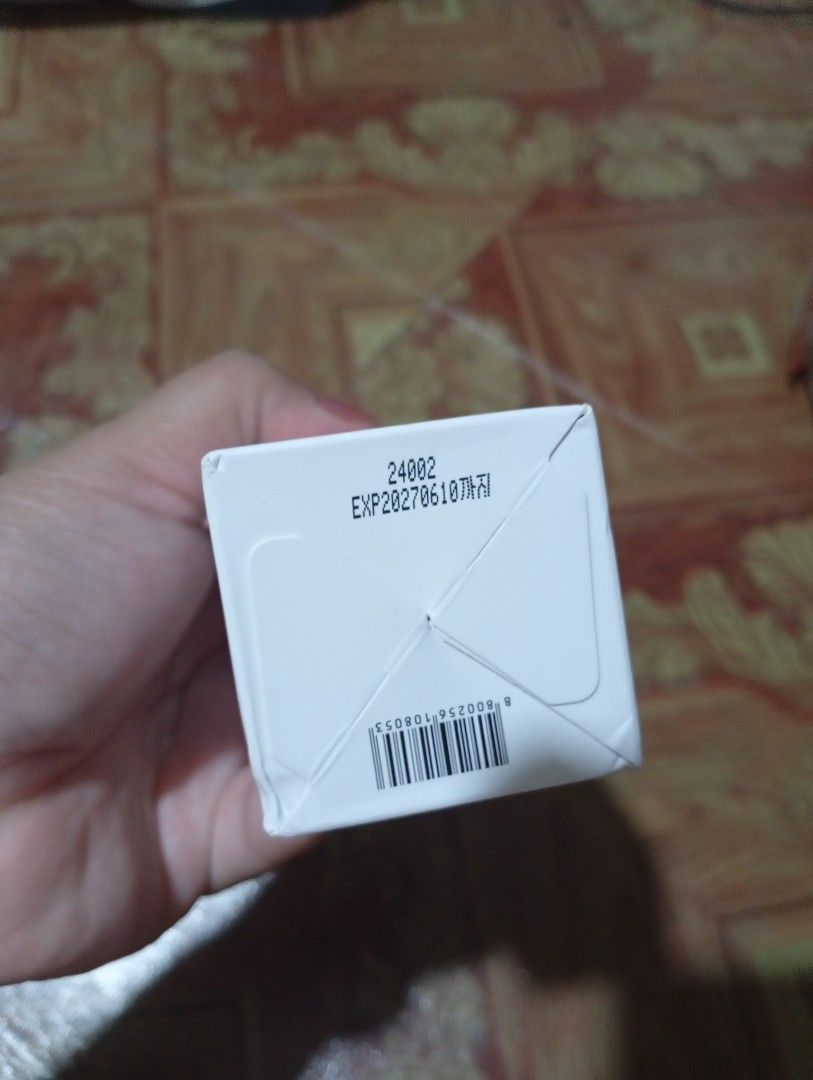 Medicube pdrn pink peptide serum (Category: Face Care) located in Quezon City. Submitted by purple_haven (Listing ID 1471201950, Image 3). Description: medicube pdrn pink peptide serum 30ml with box.