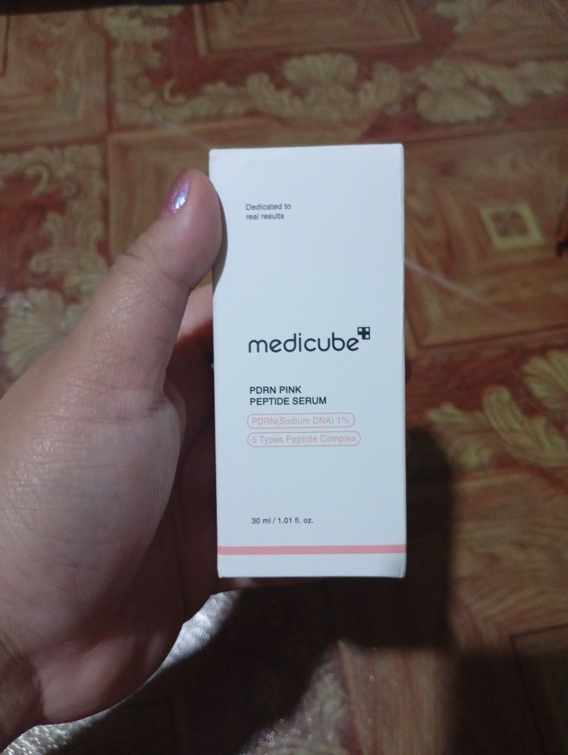 Medicube pdrn pink peptide serum (Category: Face Care) located in Quezon City. Submitted by purple_haven (Listing ID 1471201950, Image 1). Description: medicube pdrn pink peptide serum 30ml with box.