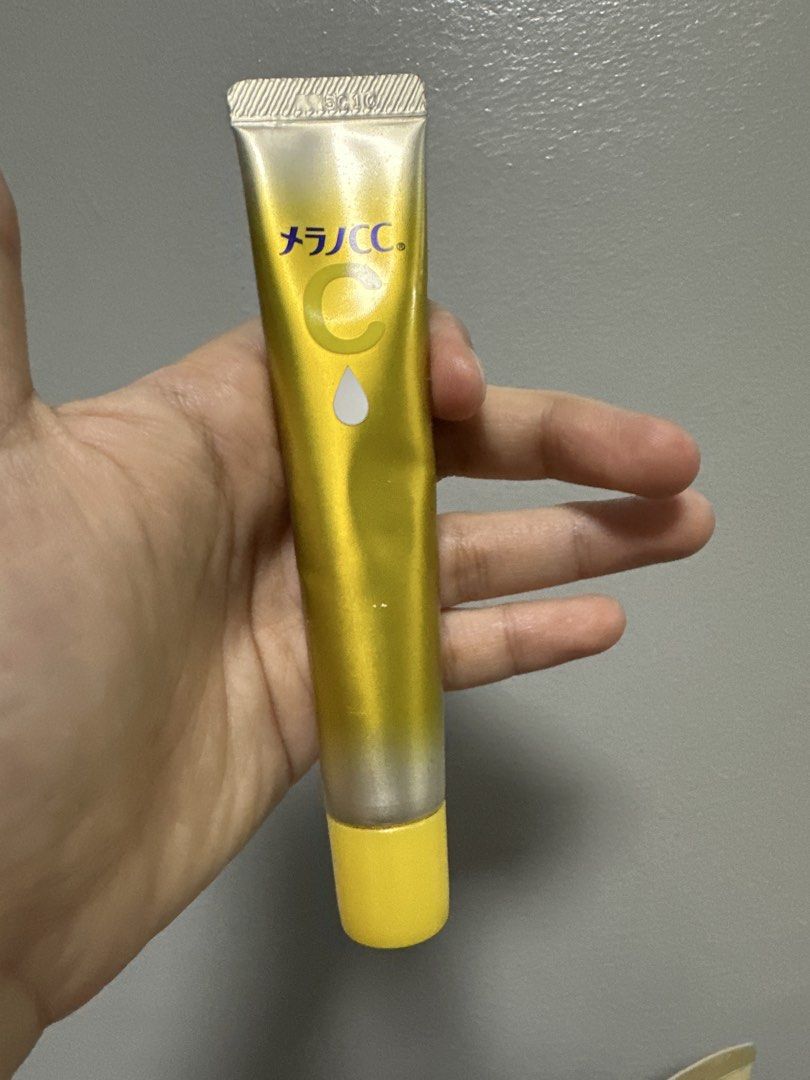 Melano CC Vitamin C Essence Tube (Category: Face Care) located in San Juan City. Submitted by declutterwithxz (Listing ID 1471161010, Image 1). Description: - Authentic Rohto Mentholatum Melano CC Vitamin C Essence - Brightening formula specifically targets dark spots and acne marks - Standard size yellow squeeze tube with Japanese text - Brand new, selling extra stock from my skincare stash - Storage tip: Keep in a cool, dry place away from dire