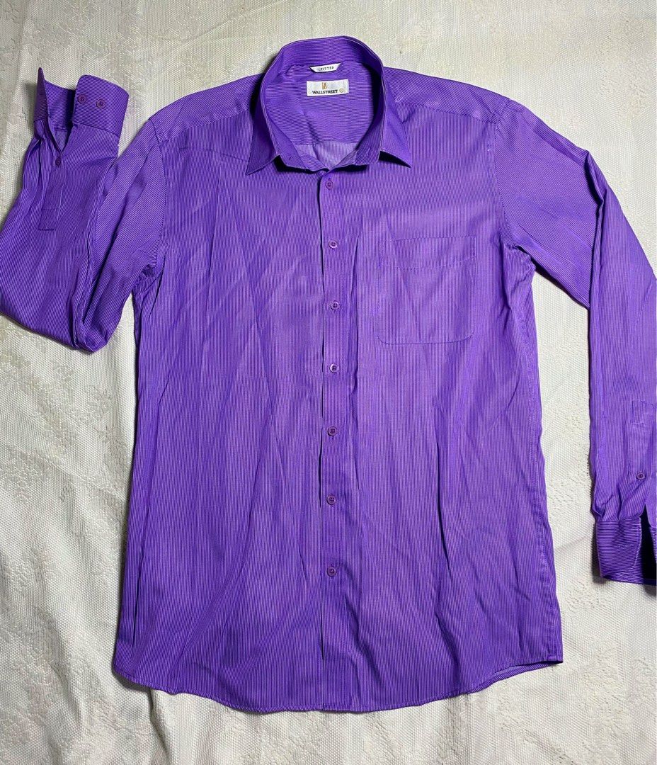 Men’s long sleeve shirt (Category: Tshirts & Polo Shirts ) located in Angeles City. Submitted by noagrace (Listing ID 1471121428, Image 1). Description: Preloved Walstreet stripped long sleeves XL size .