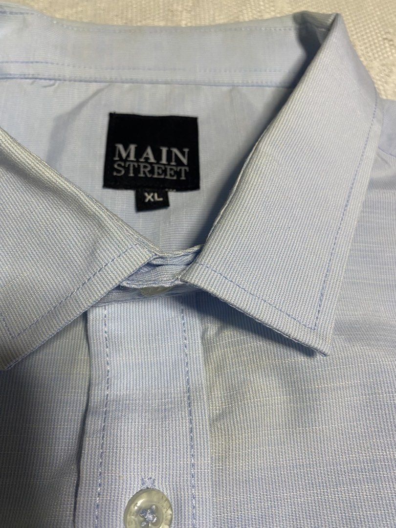 Men’s long sleeve shirt (Category: Tshirts & Polo Shirts ) located in Angeles City. Submitted by noagrace (Listing ID 1471121996, Image 2). Description: Preloved long sleeve Xl size A little yellow-ish in the collar due to storage .