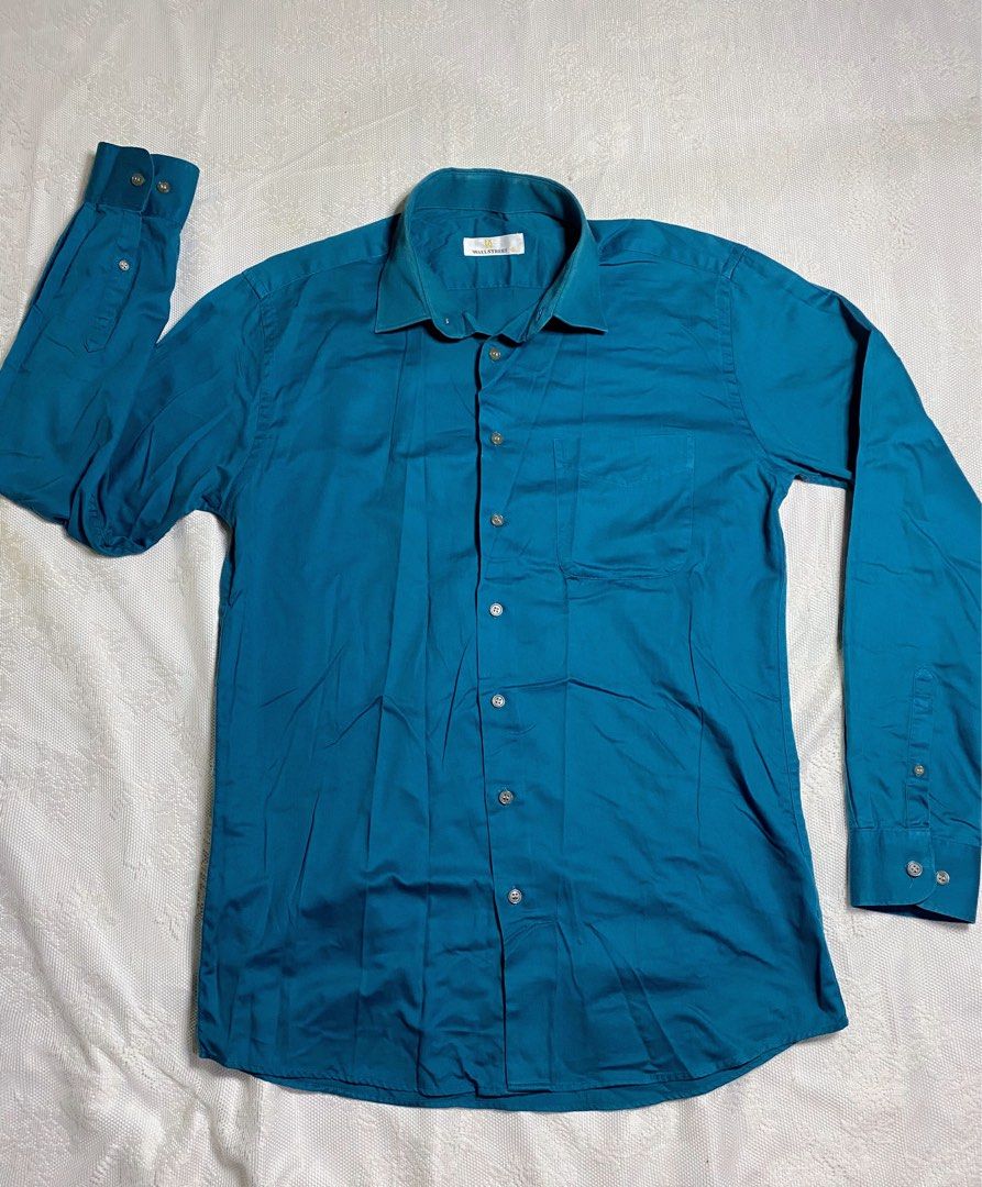 Men’s long sleeve shirt (Category: Tshirts & Polo Shirts ) located in Angeles City. Submitted by noagrace (Listing ID 1471122199, Image 1). Description: Probably Xl size .
