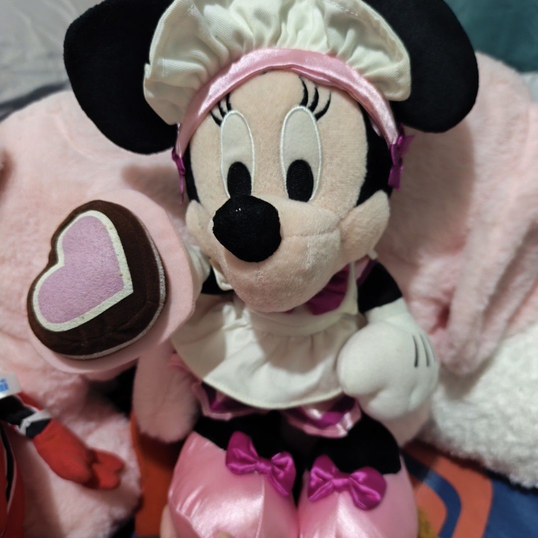 Minnie Mouse Sega (Category: Plushies & Soft Toys) located in Iloilo. Submitted by geselalpan30231 (Listing ID 1471138837, Image 1). Description: .