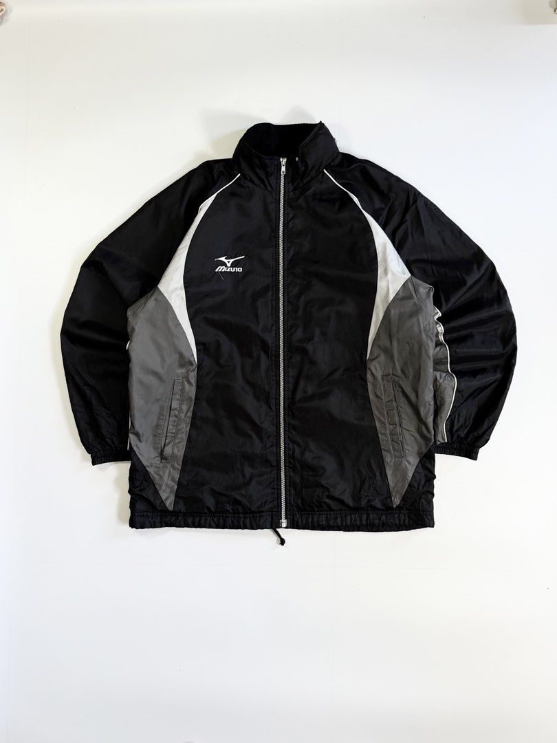 mizuno tritone windbreaker jacket (Category: Activewear) located in Manila. Submitted by styleandfly191238 (Listing ID 1471150612, Image 1). Description: length 28 width 24 issue none conditions excellent color rate 10/10 better in personal fav piece unli vc to check the item to assure your assurance .