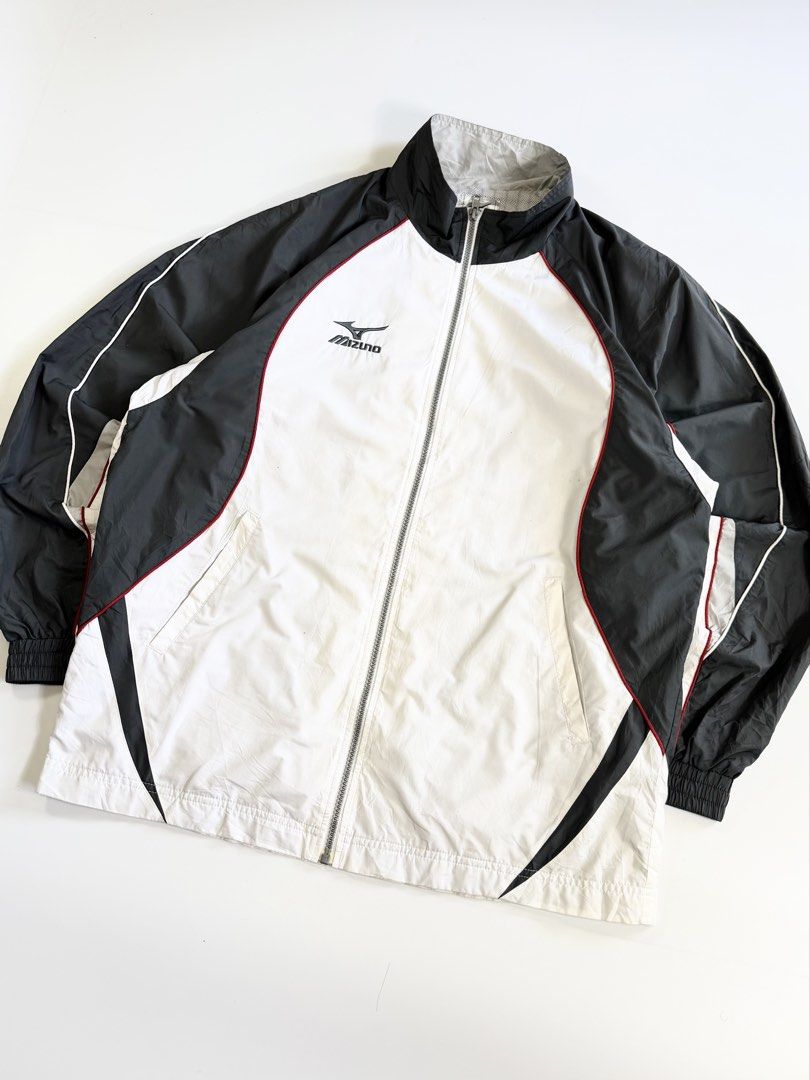 mizuno tritone windbreaker jacket (Category: Activewear) located in Manila. Submitted by styleandfly191238 (Listing ID 1471152236, Image 2). Description: length 28 width 24 issue none conditions excellent color rate 10/10 better in personal fav piece unli vc to check the item to assure your assurance .
