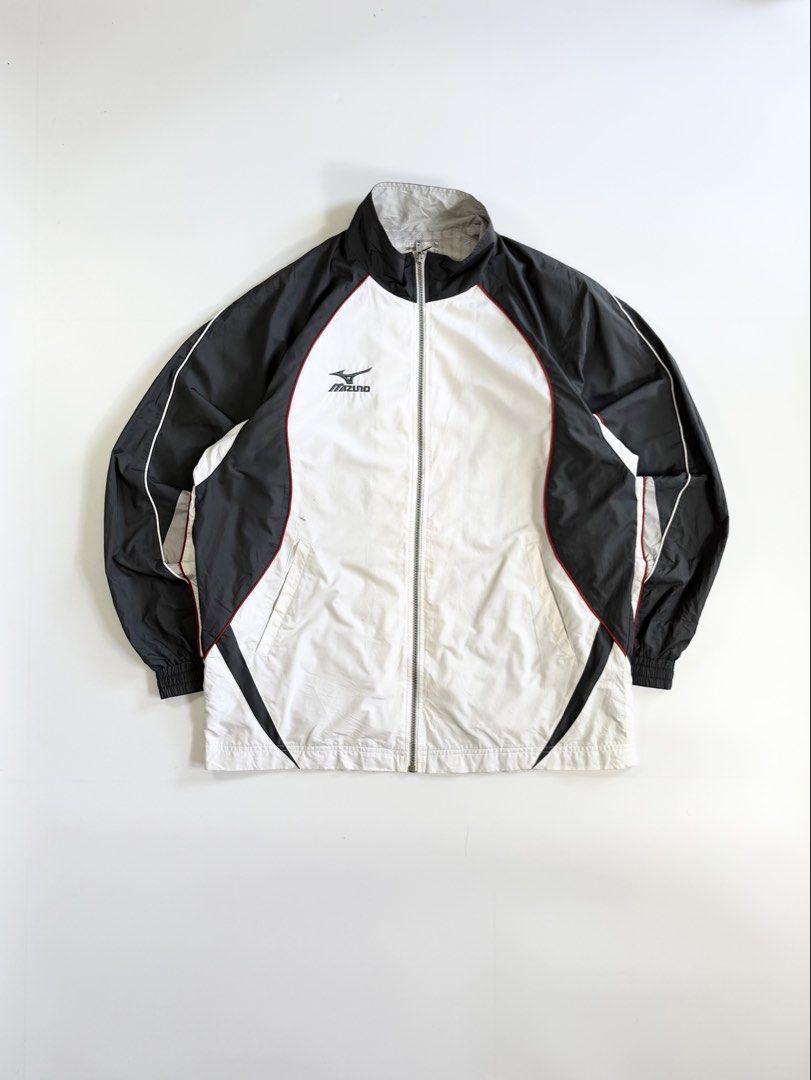 mizuno tritone windbreaker jacket (Category: Activewear) located in Manila. Submitted by styleandfly191238 (Listing ID 1471152236, Image 1). Description: length 28 width 24 issue none conditions excellent color rate 10/10 better in personal fav piece unli vc to check the item to assure your assurance .