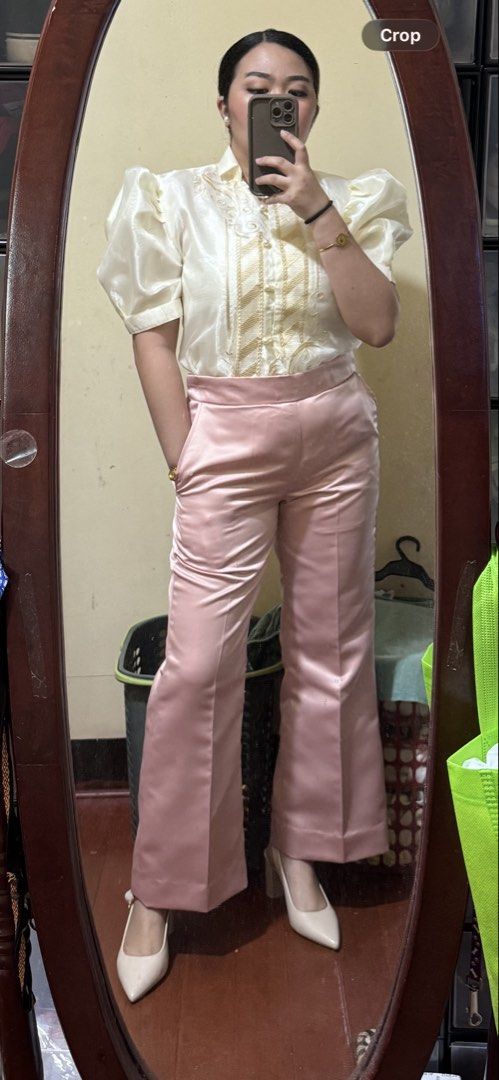 Modern Filipiniana Set (Category: Jeans) located in Cavite. Submitted by luisascloset_ (Listing ID 1471203526, Image 2). Description: Used once. Med to large 36-38 bust Waist, send me a msg. Ill measure pa hahaha.