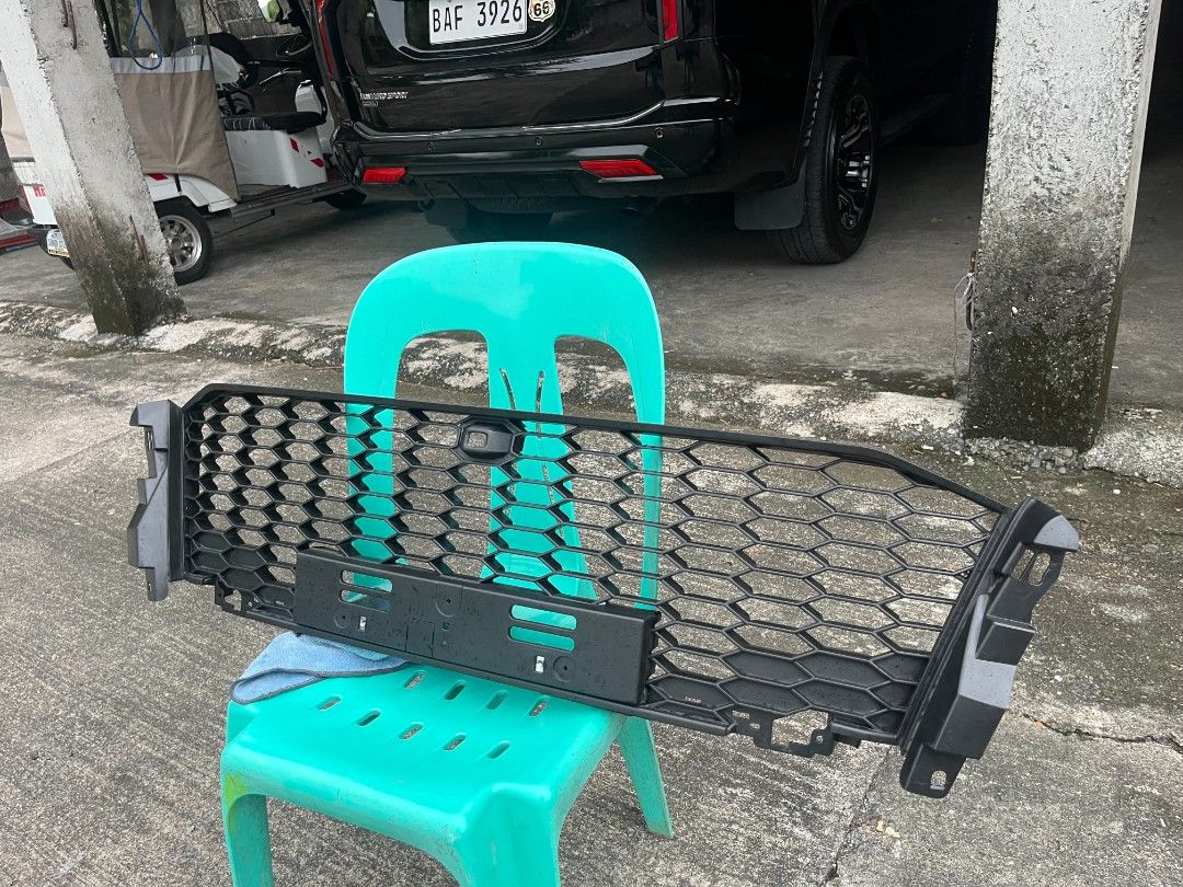 Montero Front Plastic Grill (Category: Body Parts and Accessories) located in Solano. Submitted by prelovedbagsbykei (Listing ID 1471232751, Image 3). Description: Open for shipping NEGOTIABLE.