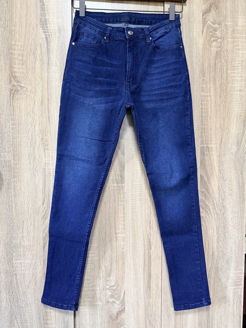 Mossimo Dark Blue Pants (Category: Jeans) located in Bulacan. Submitted by relove.re (Listing ID 1471295809, Image 2). Description: - Denim Pants - Dark Blue - Size S.