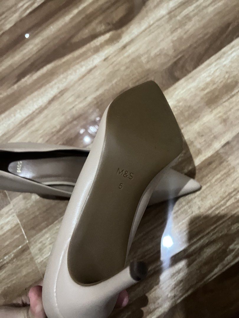 M&S Nude Pointed Toe Stiletto Heels Size 5 (Category: Heels) located in Plaridel. Submitted by vastwhale_38f456 (Listing ID 1471213009, Image 3). Description: - Brand/Model: Marks & Spencer (M&S) - Size: UK 5 - Color: Classic Nude - Style: Pointed toe stiletto with a sleek finish - Versatility: Perfect for office wear and night outs - Condition: Good overall with minimal wear on soles.