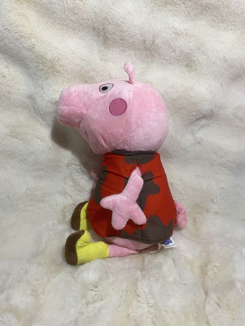 Muddy puddles Peppa Pig plush (Category: Plushies & Soft Toys) located in Kalibo. Submitted by ollie_stuffshop (Listing ID 1471119512, Image 2). Description: 36cm x 18cm Before you send your inquiries: ❗️Last Price is already posted ❗️Manage your expectations, WYSIWYG ❗️May need washing ❗️Dropoff is every Wednesday & Sunday.