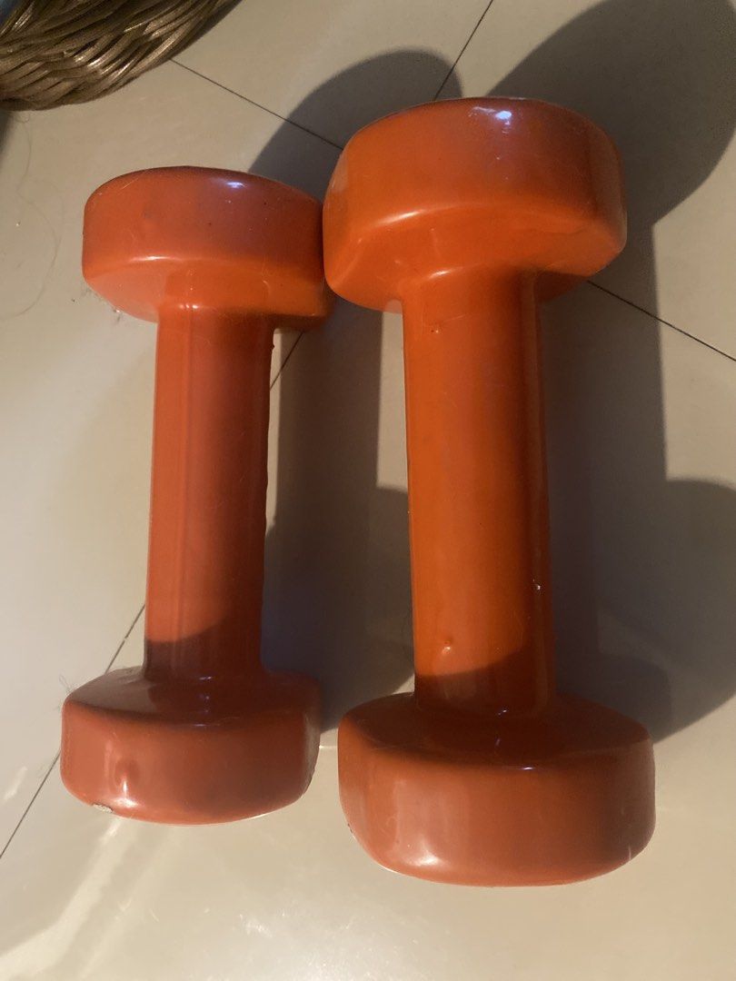 Musclepower 6 LB Orange Dumbbells Pair (Category: Weights & Dumbbells) located in Makati City. Submitted by declutter_saleeeee (Listing ID 1471200909, Image 2). Description: .