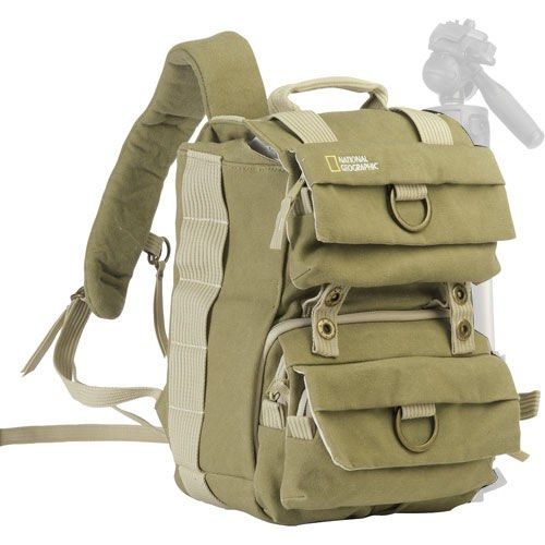 National Geographic NG 5159 (Earth Explorer Small Backpack) (Category: Camera Bags & Carriers) located in Manila. Submitted by mira_03 (Listing ID 1471177570, Image 1). Description: BNWT ORIGINAL 💯 (discontinued model) Fan of outdoors but never got to use this Holds cameras, laptop and accessories Padded and has a rain cover too!! Can use as an outdoor trip bag as well Exterior Dimensions: 23x18x34 cm w/ laptop compartment .