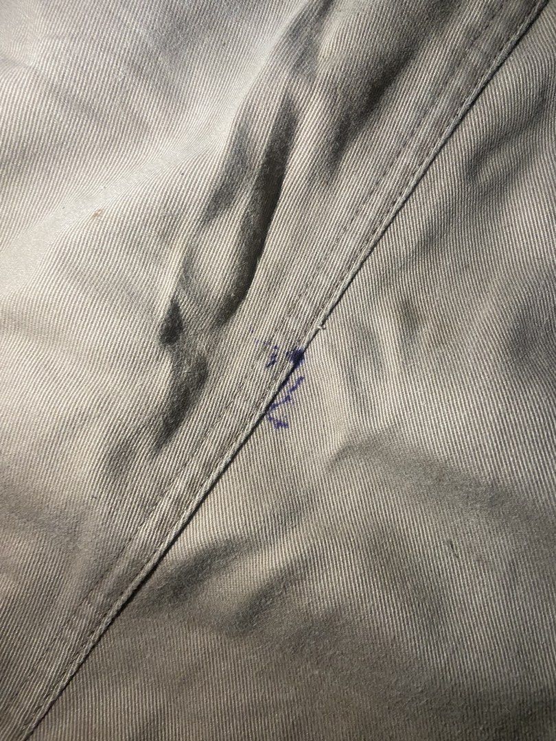Nautica Brown Cargo Short (Category: Shorts) located in Manila. Submitted by bryanralph (Listing ID 1471264269, Image 3). Description: Length 21.5 - 22inch Waist 36 Leg opening 12.5 Issue: small stain .