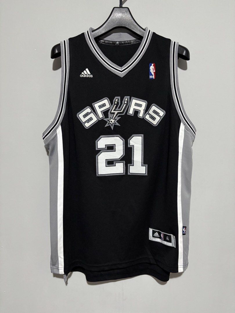 NBA spurs duncan basketball jersey (Category: Activewear) located in Davao. Submitted by hippiehappy420 (Listing ID 1471273568, Image 1). Description: NBA spurs jersey Large Very good condition Washed and sanitized ship nationwide Negotiable price Visit my listings for more affordable clothings! Shirt Pants Shorts Caps Bags Jogger Blouse Jeans Hoodies Accessories Etc..