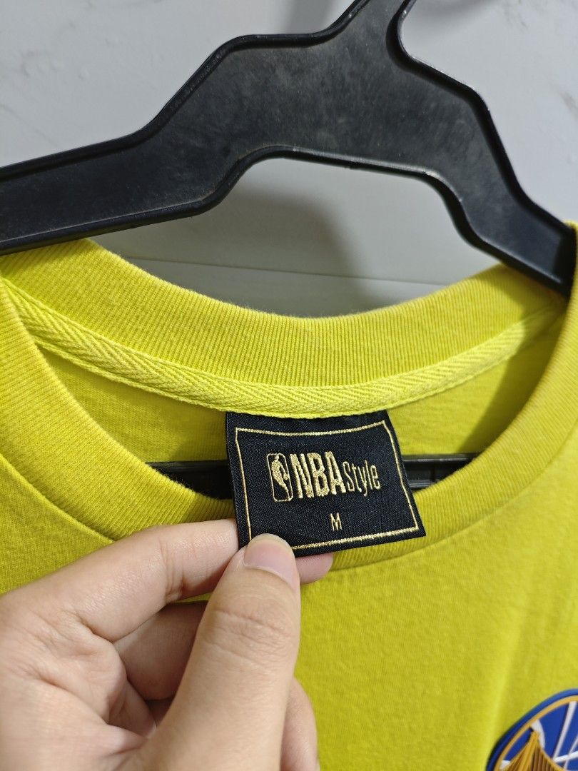 NBA Style Golden State Warriors Men Tshirt (Category: Tshirts & Polo Shirts ) located in Baguio. Submitted by cool_chic (Listing ID 1471174449, Image 2). Description: NBA Style Warriors Men Tshirt Color Rate 9.5/10 Actual Color Yellow Green Complete Tags Rubberized Logo Makapal Tela Cotton Need Wash Size Medium To Large Dimes 20 Width 28 Length Price P299.