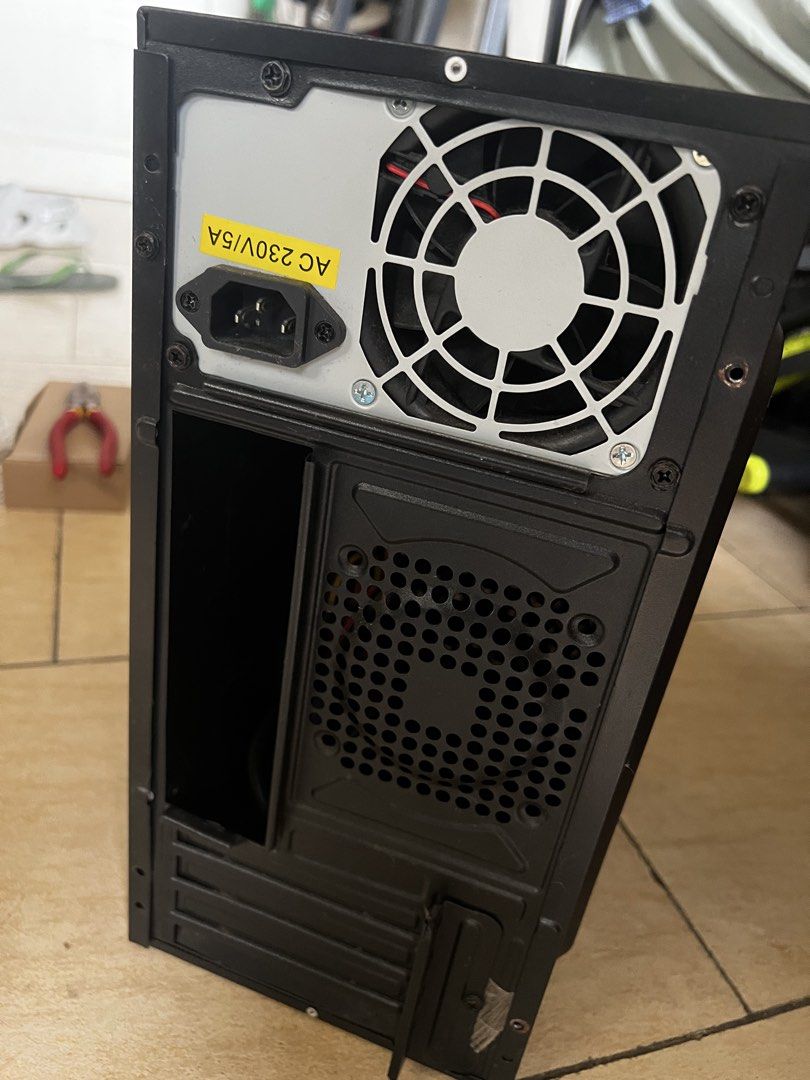 Computer Case with ATX-700W Power Supply (Category: Desktops) located in Taguig. Submitted by fasttiger.57870b (Listing ID 1471148048, Image 3). Description: - Model: Neutron Odyssey Desktop Computer Case - Power Supply: Includes Neutron Electron ATX-700W PSU - Condition: Used but still working - Dimensions: 27x17x35cm RFS: Left by previous tenant .