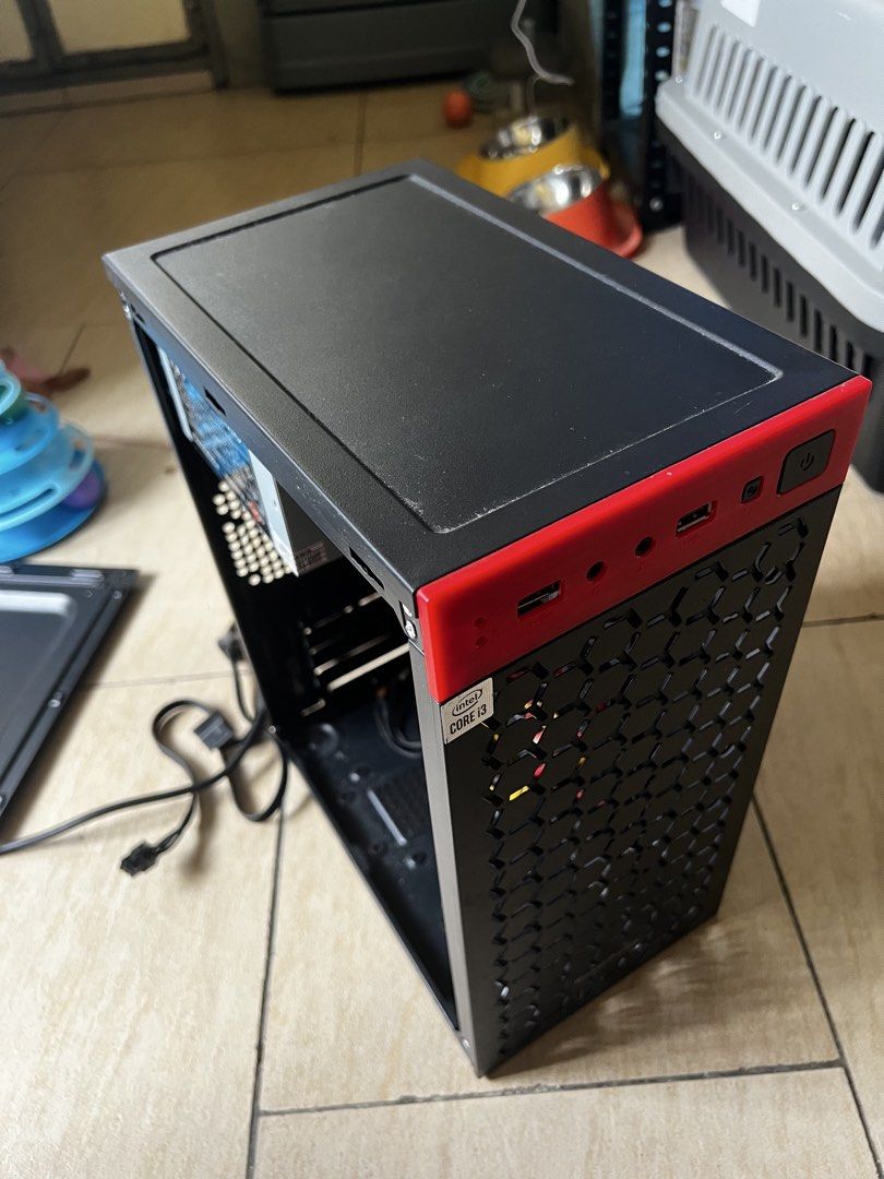 Computer Case with ATX-700W Power Supply (Category: Desktops) located in Taguig. Submitted by fasttiger.57870b (Listing ID 1471148048, Image 1). Description: - Model: Neutron Odyssey Desktop Computer Case - Power Supply: Includes Neutron Electron ATX-700W PSU - Condition: Used but still working - Dimensions: 27x17x35cm RFS: Left by previous tenant .
