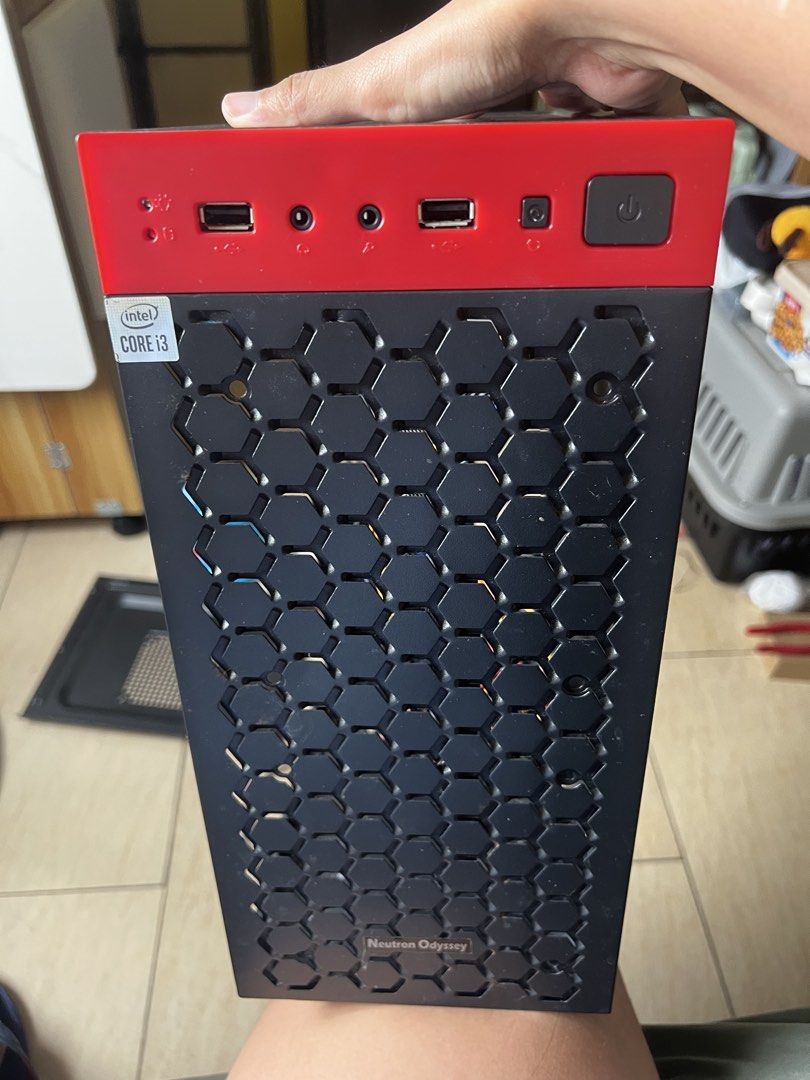 Computer Case with ATX-700W Power Supply (Category: Desktops) located in Taguig. Submitted by fasttiger.57870b (Listing ID 1471148048, Image 2). Description: - Model: Neutron Odyssey Desktop Computer Case - Power Supply: Includes Neutron Electron ATX-700W PSU - Condition: Used but still working - Dimensions: 27x17x35cm RFS: Left by previous tenant .