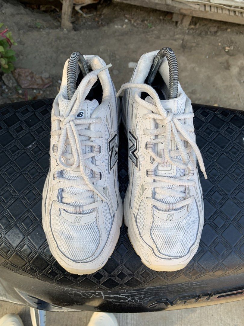 New Balance 1906 White Silver Sneakers (Category: Sneakers) located in Cagayan de Oro. Submitted by jename15 (Listing ID 1471140985, Image 3). Description: - Model: New Balance 1906 - Color: White and silver - Style: Chunky dad shoe with breathable mesh upper and metallic overlays - Comfort: ABZORB cushioning midsole for all-day wear - Condition: Clean colorway, includes laces - Best for: Casual wear, lifestyle, and running errands.