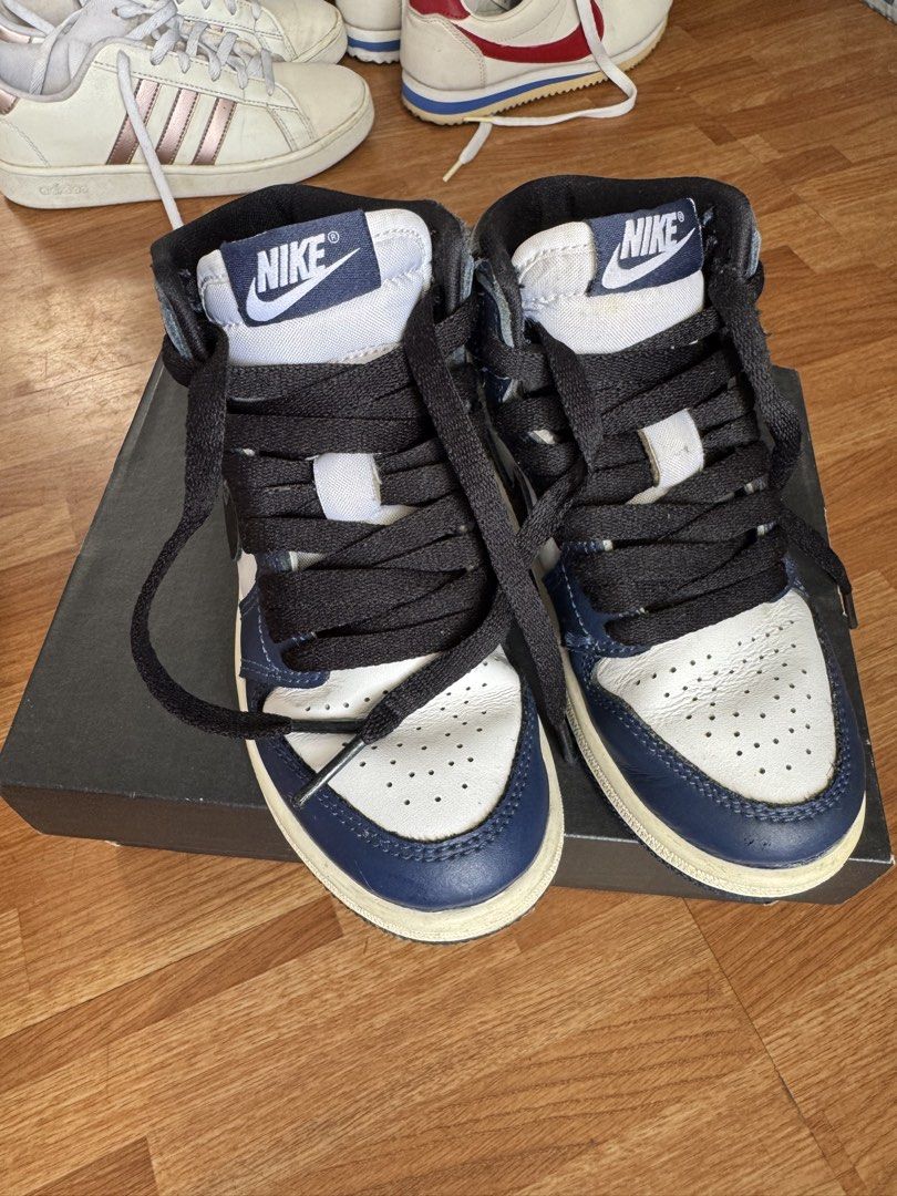 Nike Air Jordan 1 Retro High midnight navy 11C (Category: Babies & Kids Fashion) located in Malabon City. Submitted by rssv. (Listing ID 1471168434, Image 2). Description: with box pwede sa maarte. lightly used with creased cut which is normal sa shoes .
