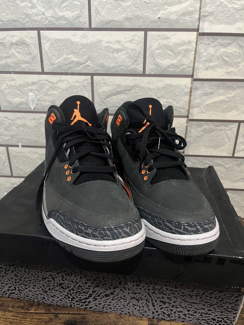 Nike Air Jordan 3 Retro Total Orange (Category: Sneakers) located in Manila. Submitted by kuya_erick62 (Listing ID 1471133984, Image 3). Description: - Model: Jordan 3 Retro - Colorway: Black with Total Orange accents and classic elephant print - Size: US 10.5 - Condition: Pristine, clean soles with zero wear on tread - Inclusion: Original box and inner tissue paper included.